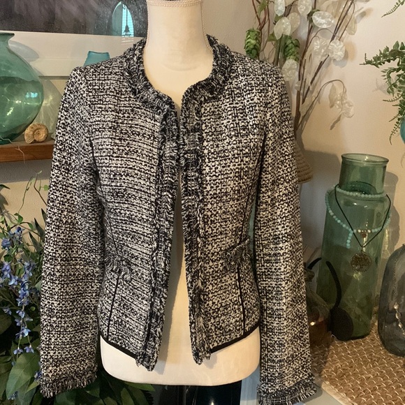 Jackets & Blazers - White House Black Market open front blazer Size small